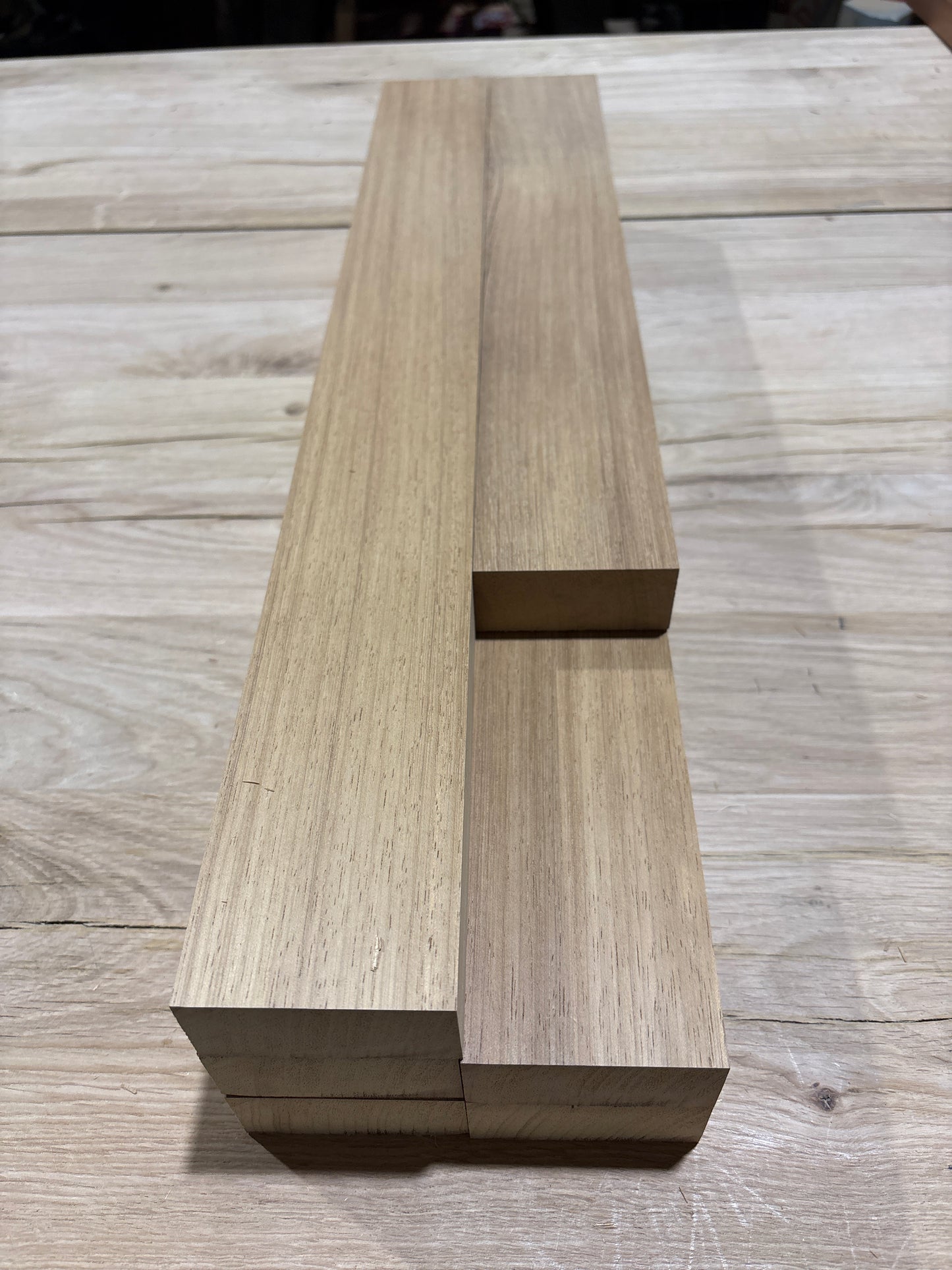 Iroko W10