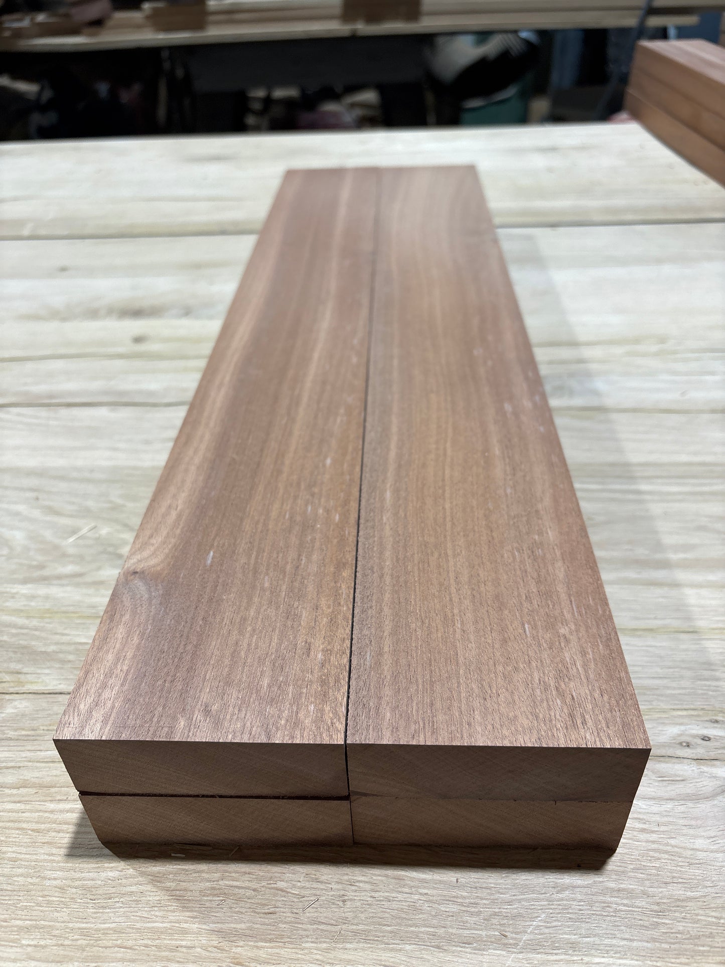 Sapele W12
