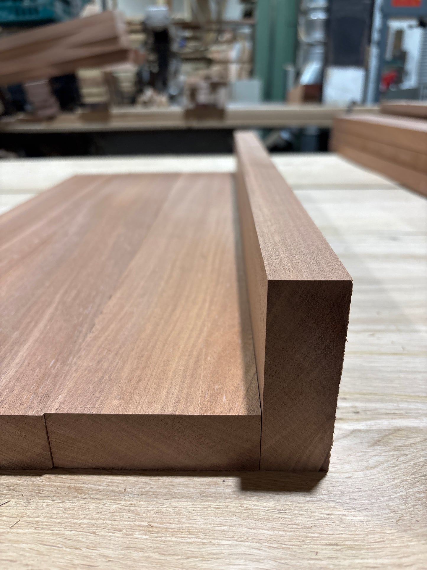 Sapele W12